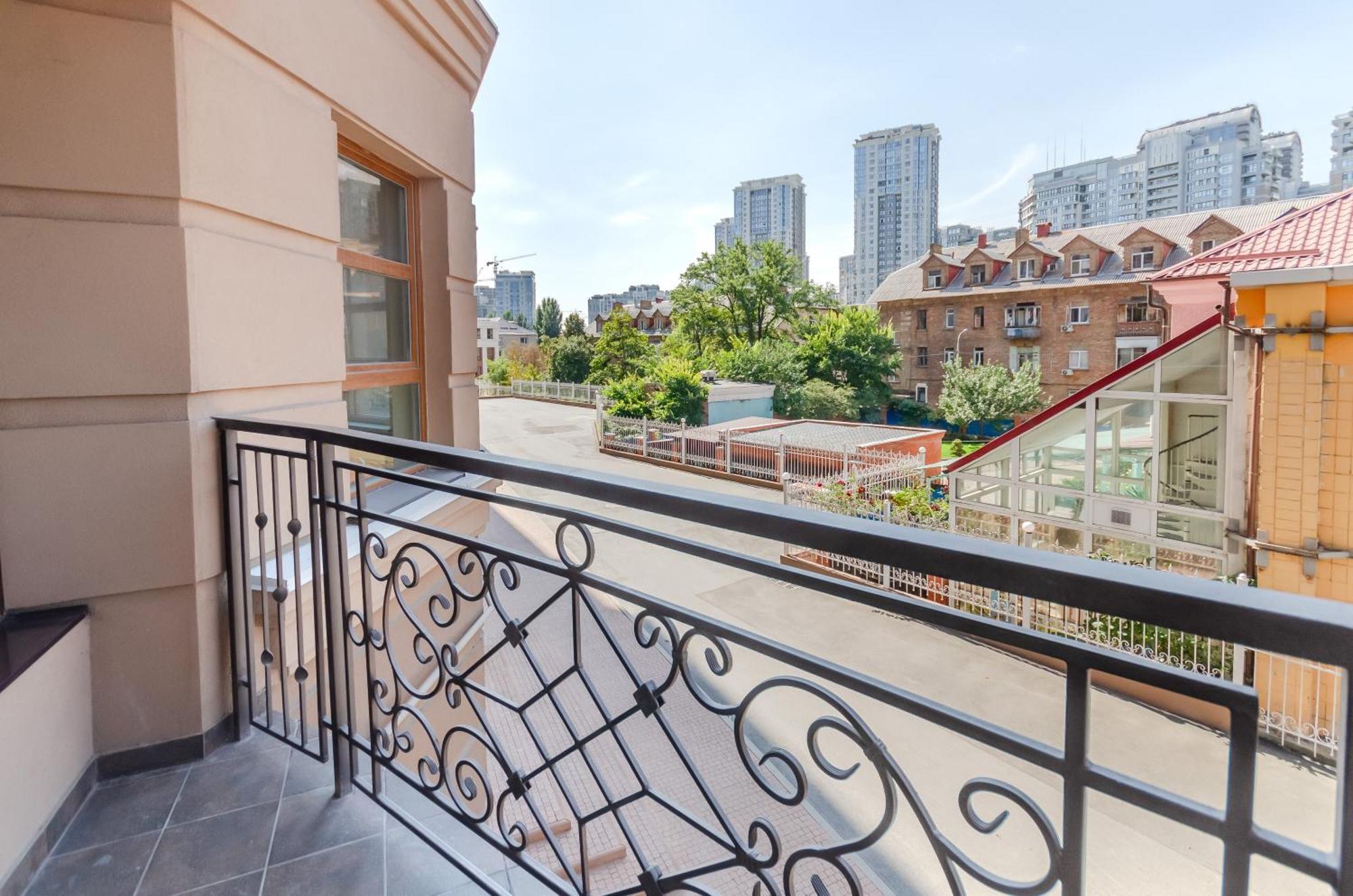 Petrovdom 2-76 Luxury Living In Rc Pechersk Plaza كييف المظهر الخارجي الصورة
