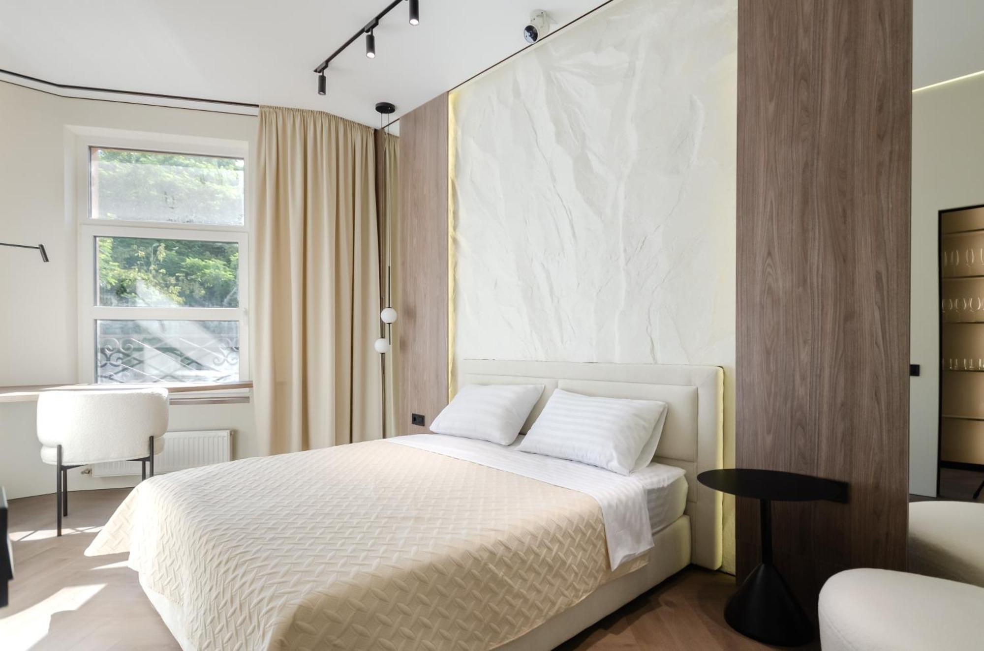 Petrovdom 2-76 Luxury Living In Rc Pechersk Plaza كييف المظهر الخارجي الصورة